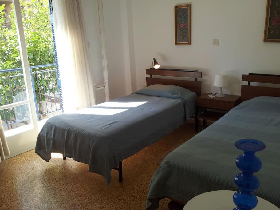 Cozy Seaside Apartment Loutraki エクステリア 写真